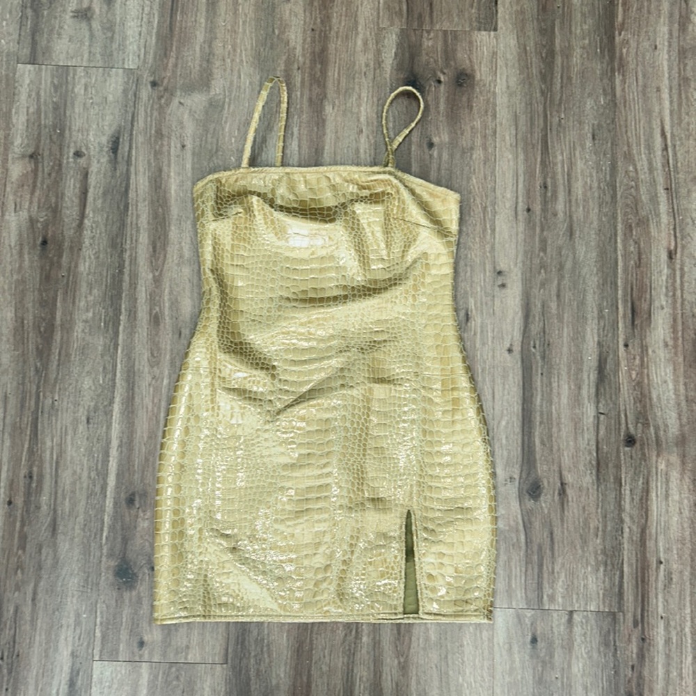 Green snake pattern body con dress